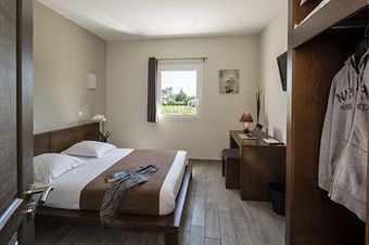 Inter-hotel Le Ya'tis