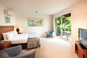 Hotel Breakfree Aanuka Beach Resort