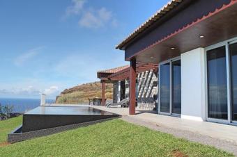 Villa Cliffscape By Ourmadeira