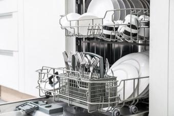Travedona Monate Apartment Sleeps 4 Pool Air Con