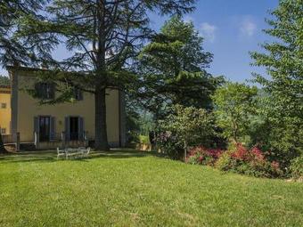 Serravalle Pistoiese Villa Sleeps 18 Pool Wifi