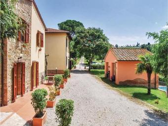 Holiday Apartment Via Delle Colline B