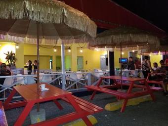 Hostal Luichy's Guest House