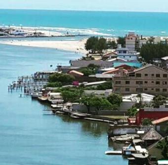 Casa Na Beira Do Rio