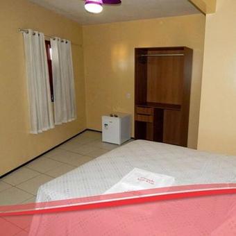 Hostal Miraserra