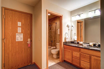 Hotel River Mountain Lodge