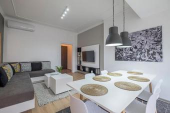 Apartamento Bluewaveplace - Stylish 2 Br Home In Center Of Sofia