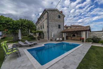 Beautiful Stone House - Villa Parentium With Private Pool