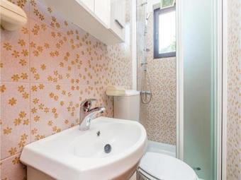 Four-bedroom Apartment In Draga Bascanska