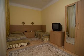 Lions Castle Hotel