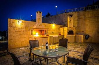 Ammoudi Villa Sleeps 9 Pool Air Con Wifi