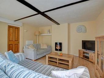 Cozy Holiday Home In East Runton Near Beach