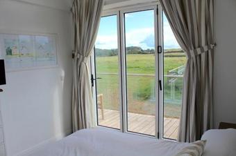 Lake View Cottage
