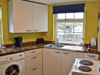 Dolphin Cottage