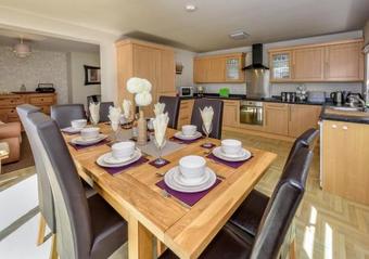 Apartamento Ty Hwyliog