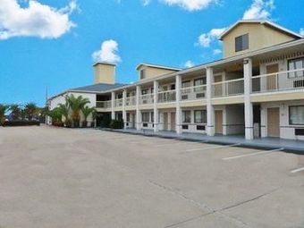 Hotel Quality Inn & Suites