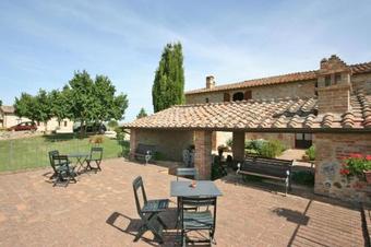 Radi Apartment Sleeps 6