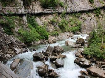 Apartamento Appartement-4-mit-2-schlafzimmern-und-balkon