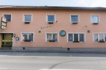 Hostal Pension Zum Meridianstein