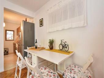 Two-bedroom Holiday Home In Zastrazisce