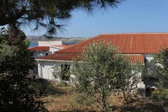 Apartment Kustici 6335e