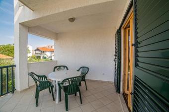 Apartments Grulovi? 1976