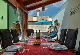 Holiday Home Villa Deal