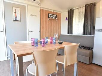 Spacious Holiday Home In Trilj With Swimming Pool