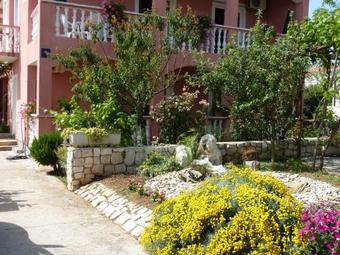 Apartments Domagoj I