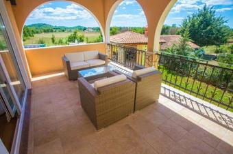 Hostal Apartment Complex Villa Andrea