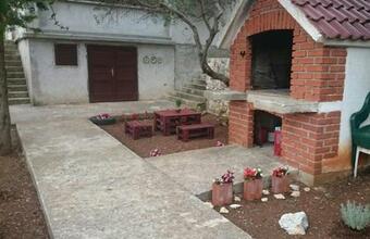 Apartment Uvala Dragisina 12150a