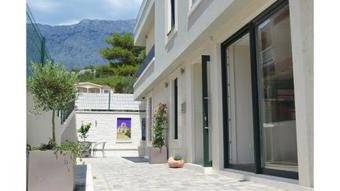 Apartments Jakov