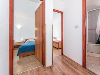 Apartment Put Rajica Cr