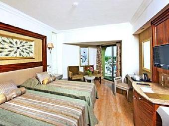 Hotel Side Star Resort