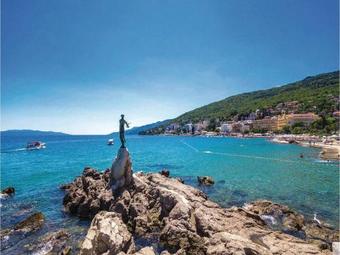 One-bedroom Apartment With Sea View In Kastav