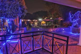 Hotel Elevate Suites