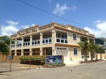 Hostal Carmilet Guesthouse