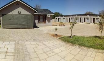 Hostal Travellers Court