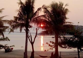 Hostal Beach House Cambodia