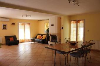 Chez Serge Et Claudia