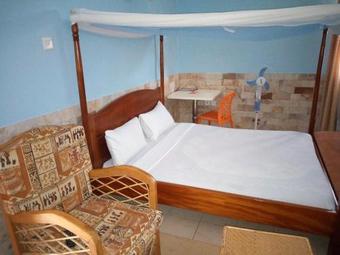 Hotel Kabalega Resort