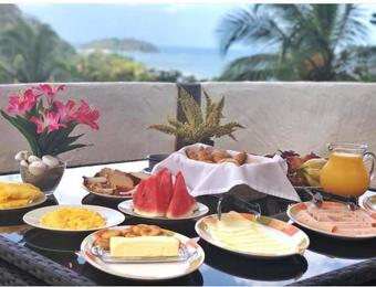 Hotel Ranchos De Chalia