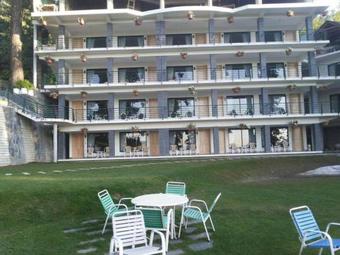 Hotel Summer Retreat