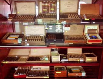 Hotel Restaurante, Cigar Bar, Whisky Lounge, Hostal Suite Dos Visiones