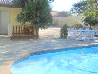 Hostal Mango Guest House