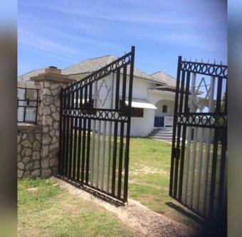 Hostal Hylton Enterprise