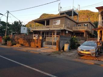 Hostal Jn Sunflower Residence