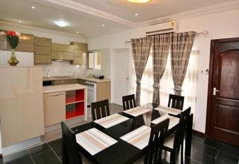 Hotel St Georges's Height