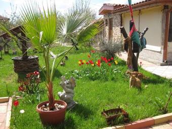 Hostal Albena Guest House