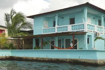 Hostal Casa Del Rayo Verde, Hotelito Solidario